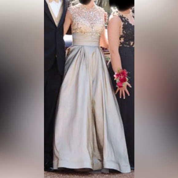 Gorgeous Gold Formal - Picture 2 of 13